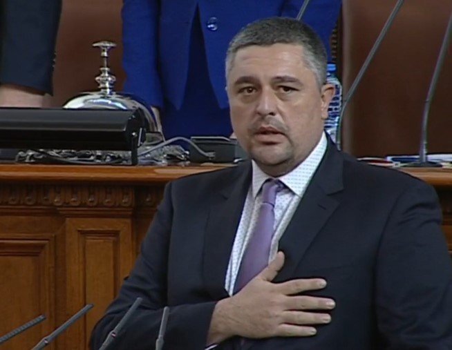 Димитър Данаилов Недялков от Продължаваме промяната положи клетва като депутат