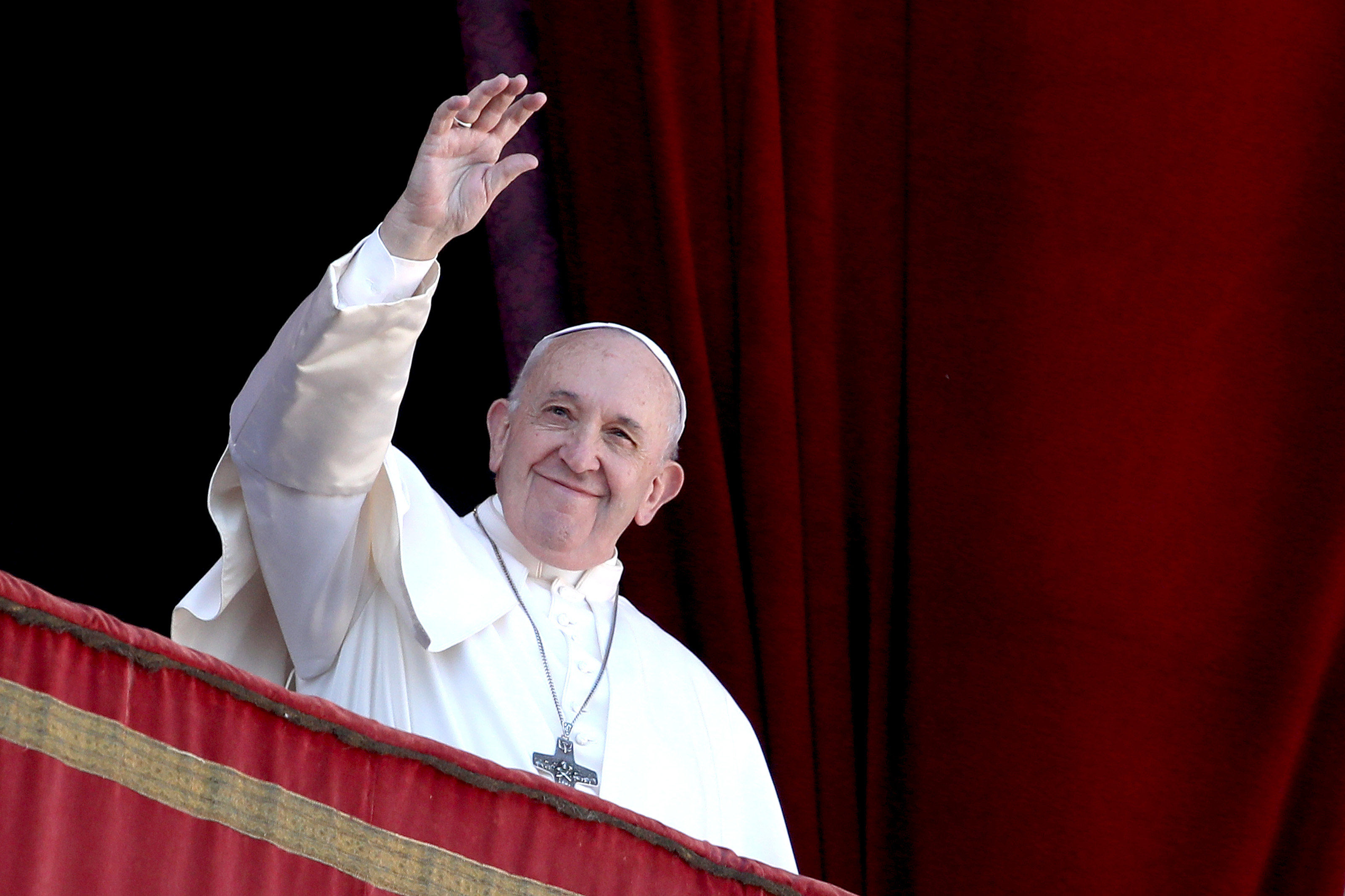 Папа Франциск отправи традиционното си празнично коледно обръщение Към Града