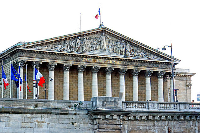 Долната камара на френския парламент блокира разглеждането на законопроекта за