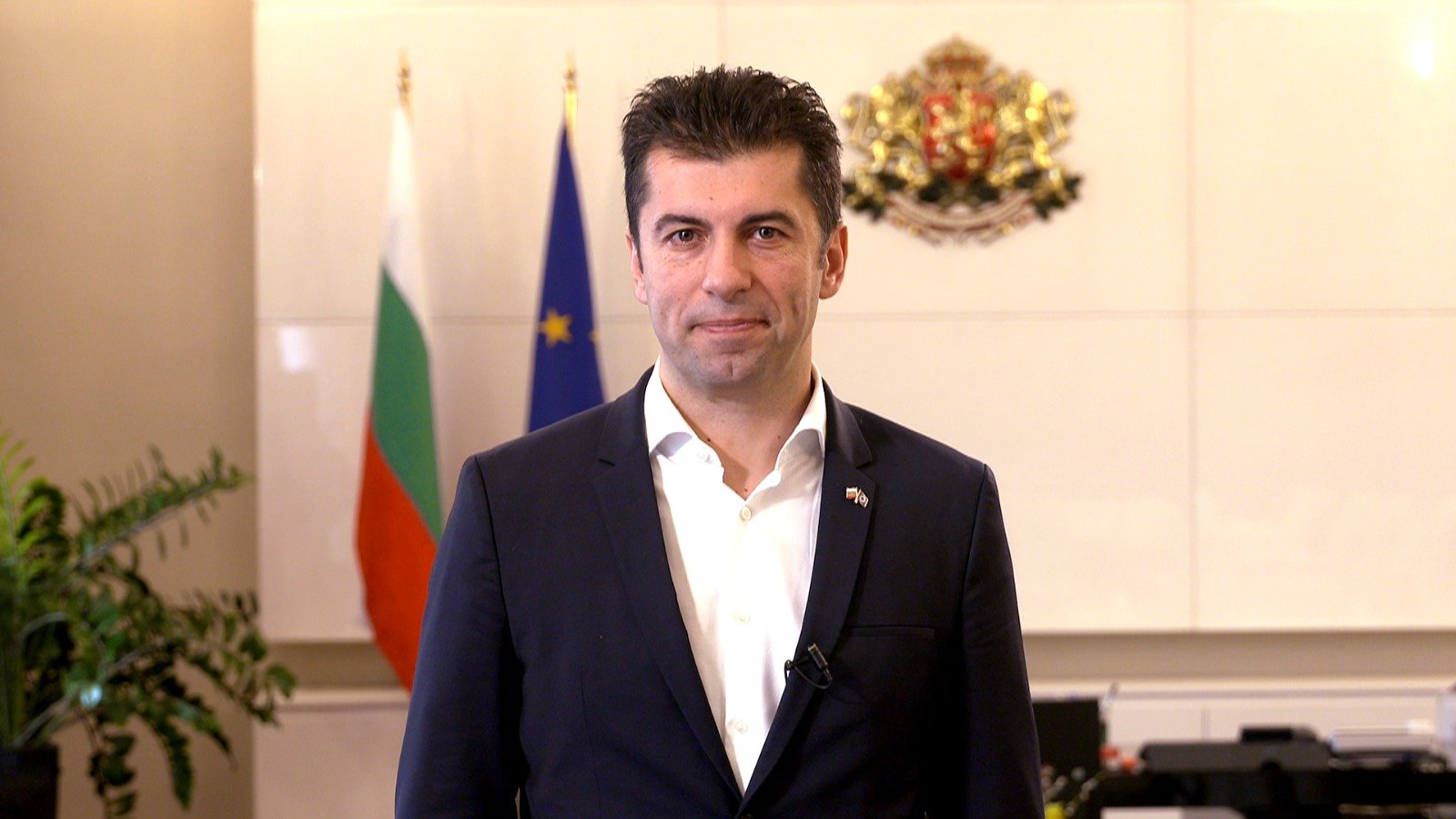 Премиерът Кирил Петков отново призова българските граждани да се ваксинират