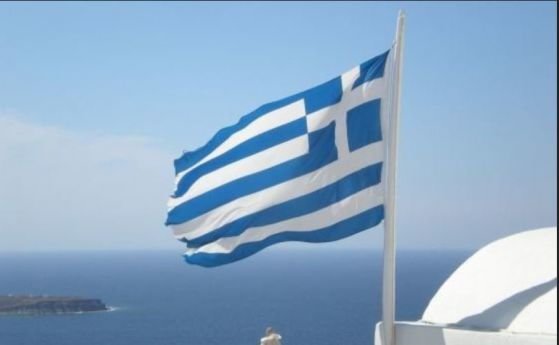 Хората, пътуващи до Гърция, ще трябва да представят PCR тест