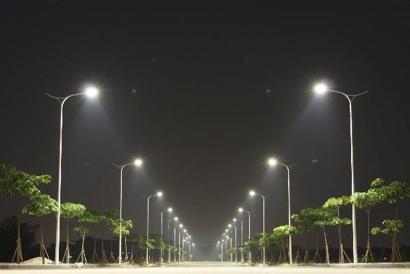 Над 2 пъти е увеличението на сметките за улично осветление