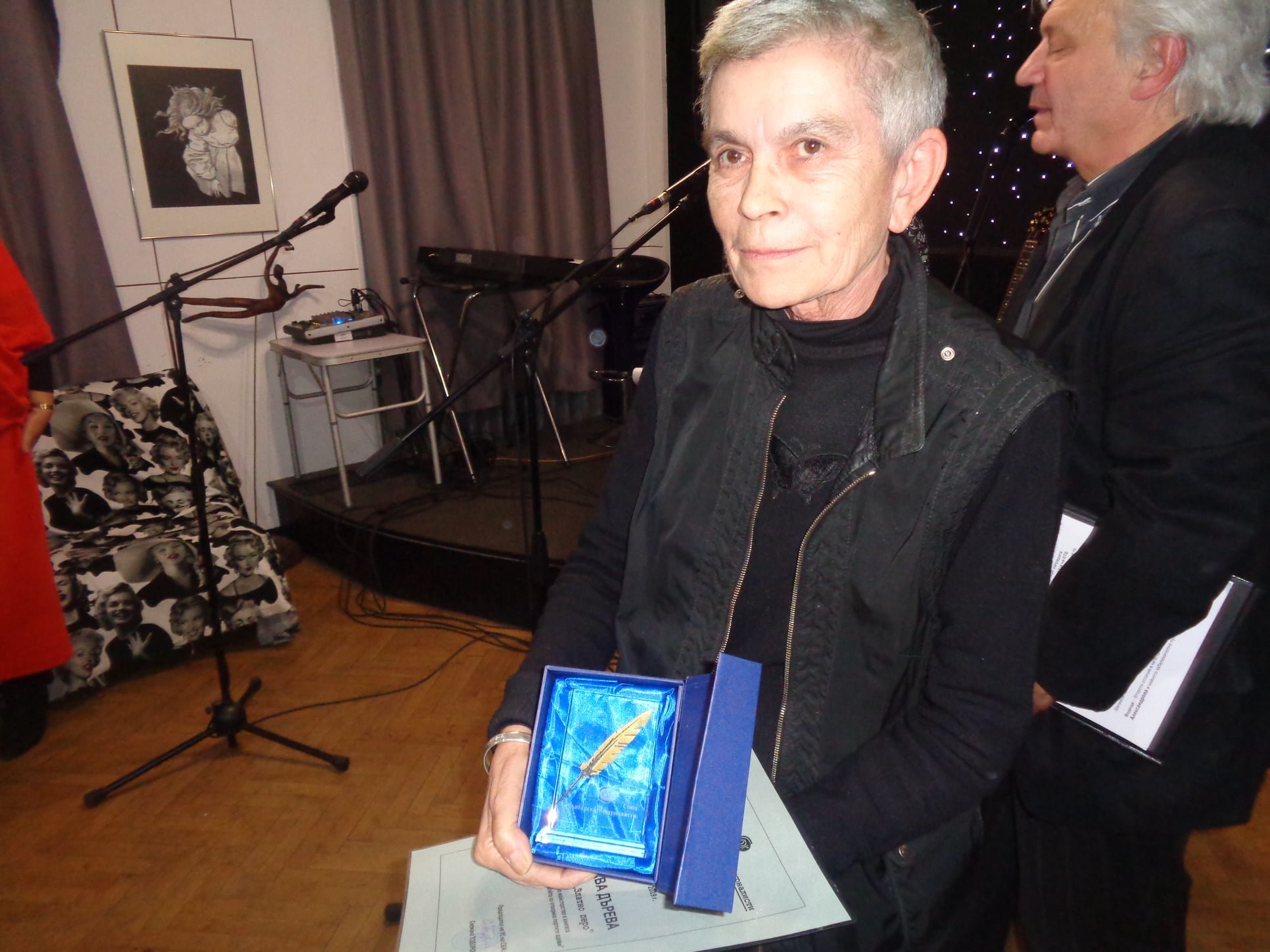 Председателят на Съюза на българските журналисти Снежана Тодорова поиска правителството