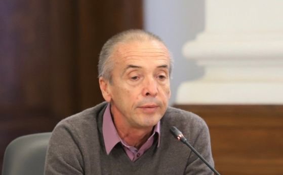 Доц Атанас Мангъров стана сътрудник в Народното събрание на депутатката