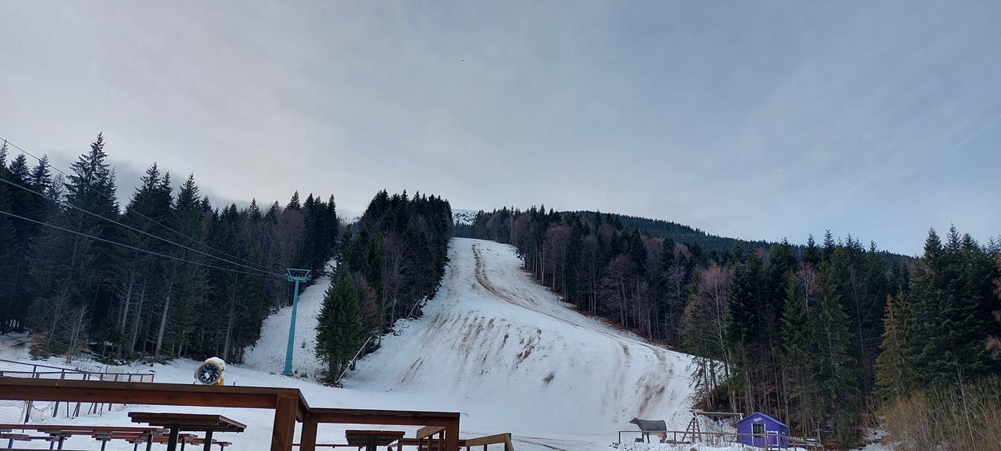 Служител на ски зона Картала над Благоевград е бил затиснат