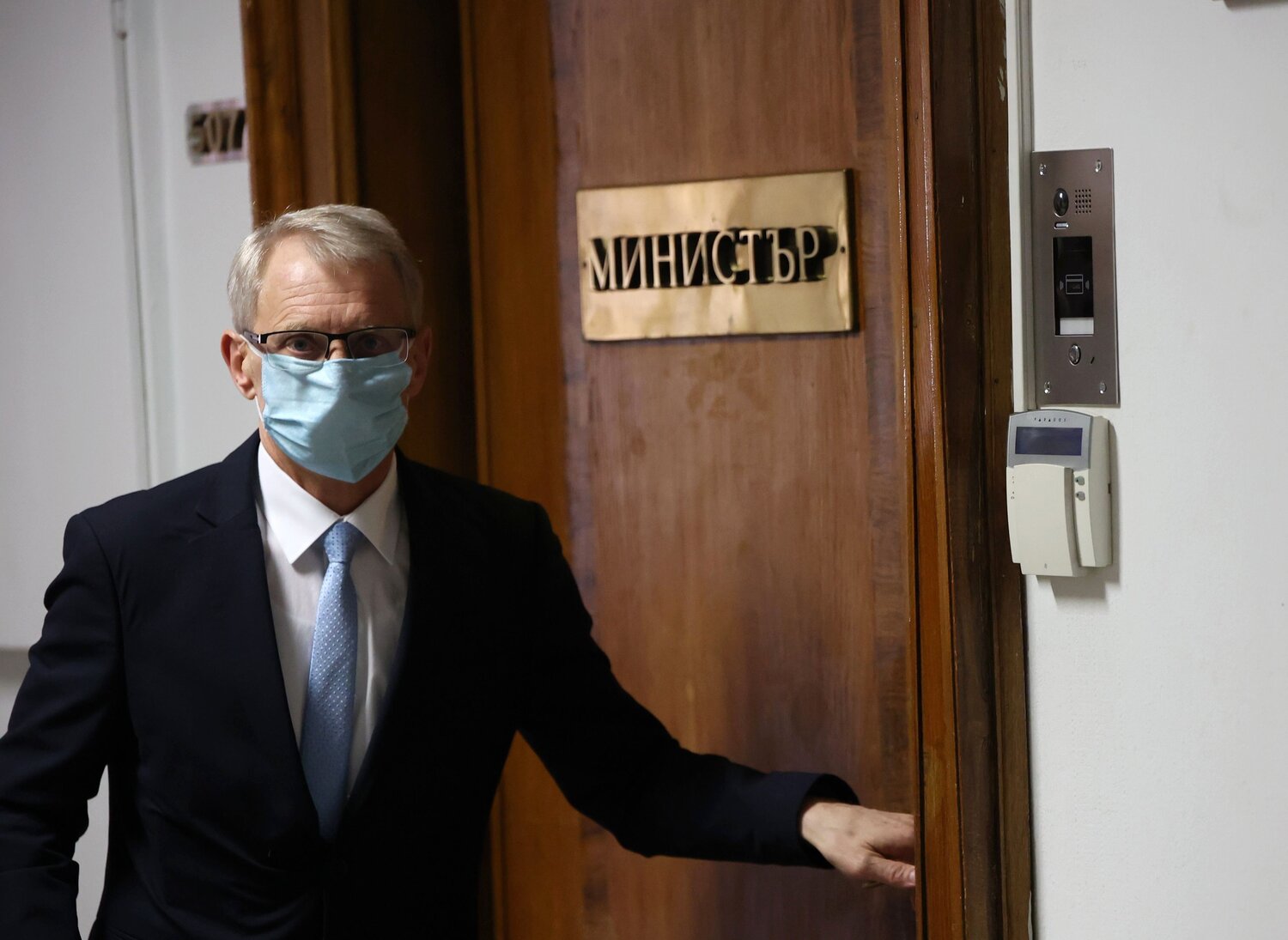 Университетски преподавател сезира прокуратурата срещу министъра на образованието и науката Сигналът