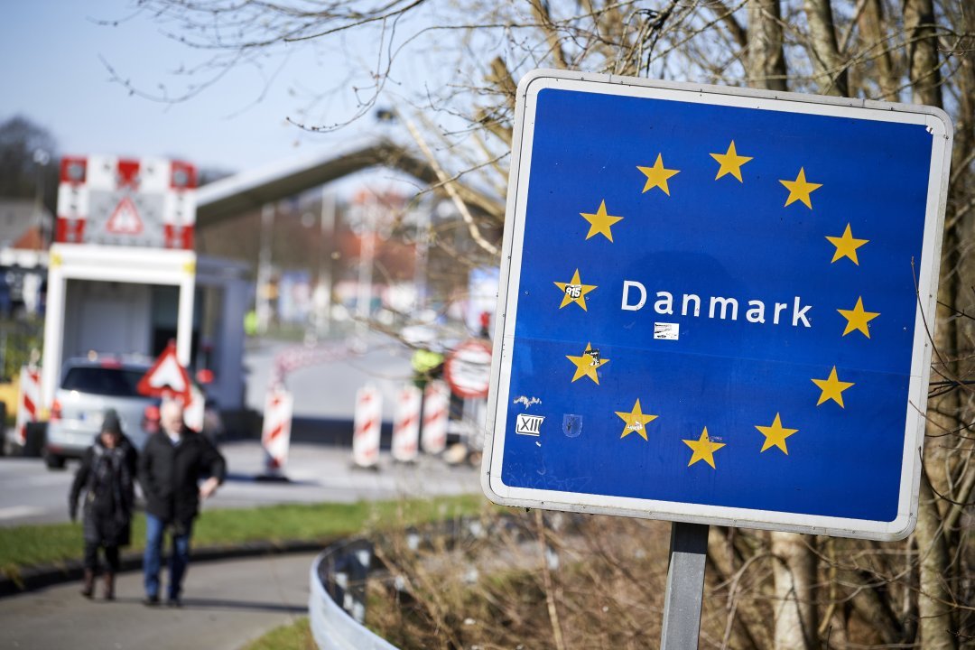 Датското правителство планира да вдигне коронавирусните ограничения от 1 февруари