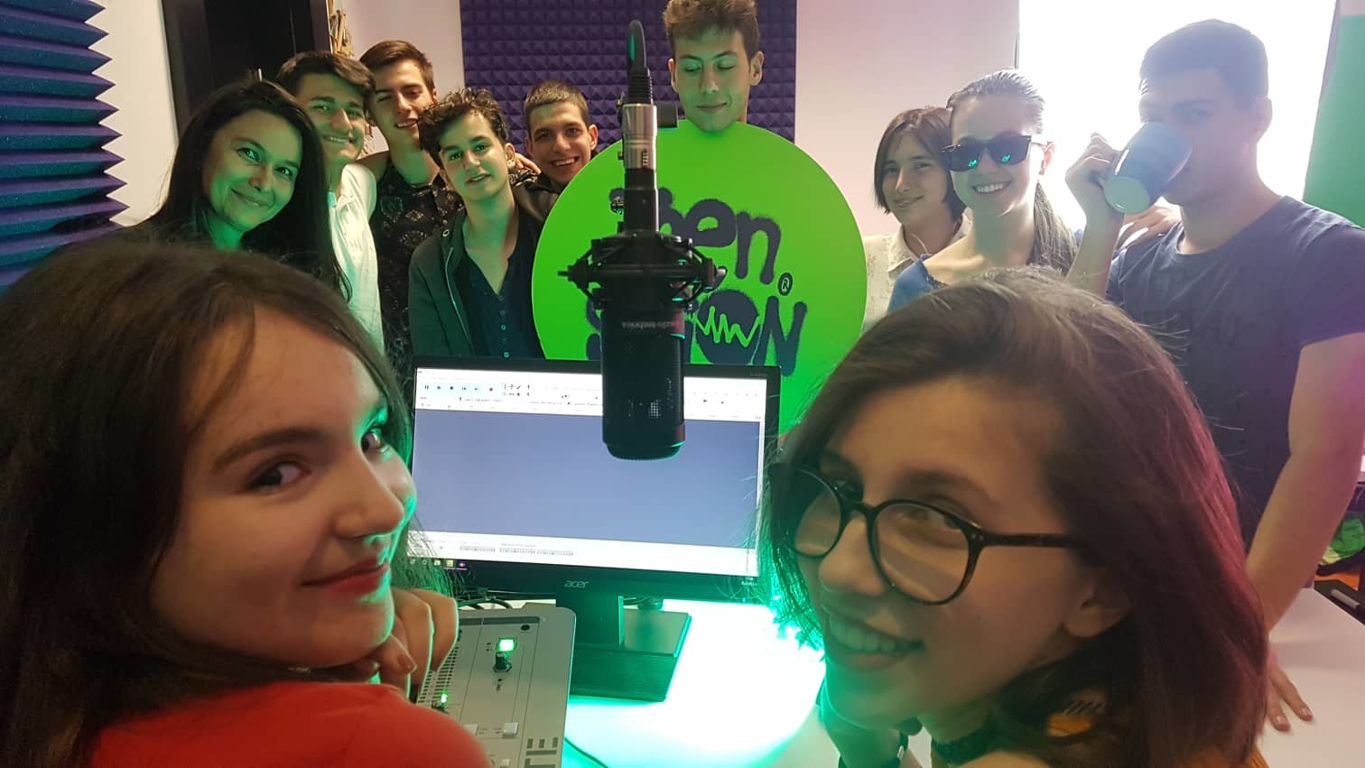 Teen Station e най голямата младежка медия в България която вече