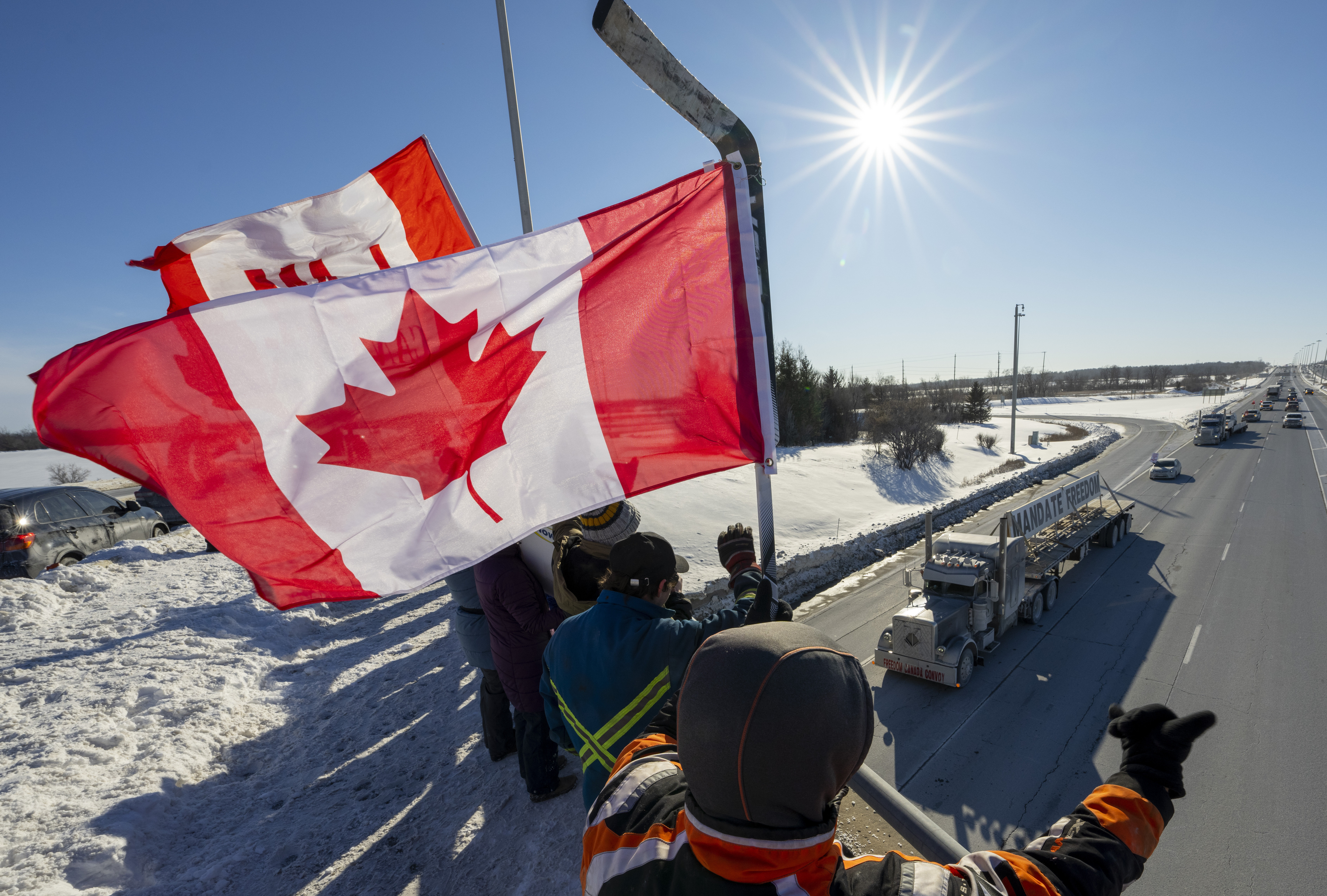 Стотици американски шофьори пристигнаха с камионите си в канадската столица