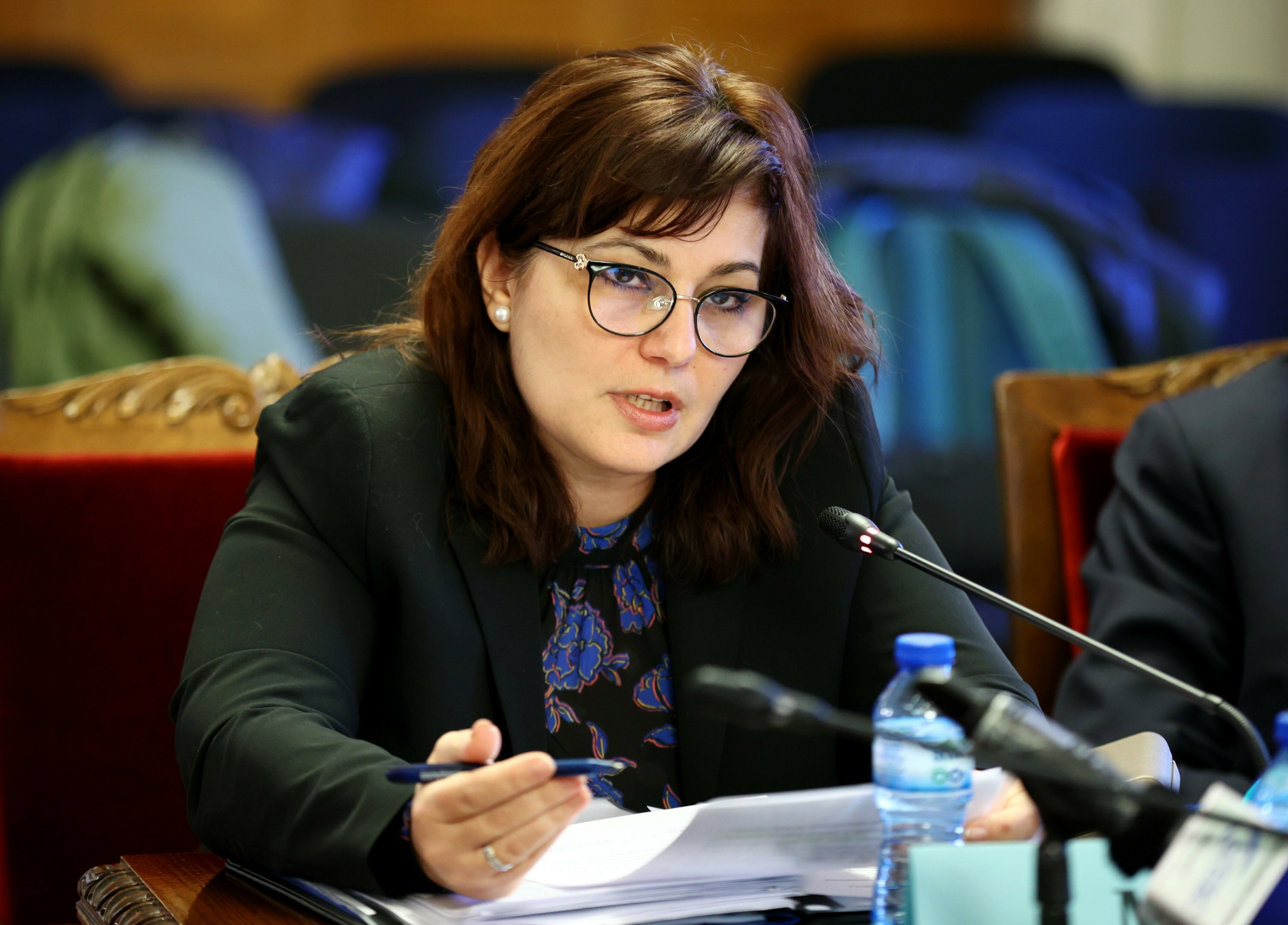 Здравният министър Асена Сербезова създаде работна група, която да анализира