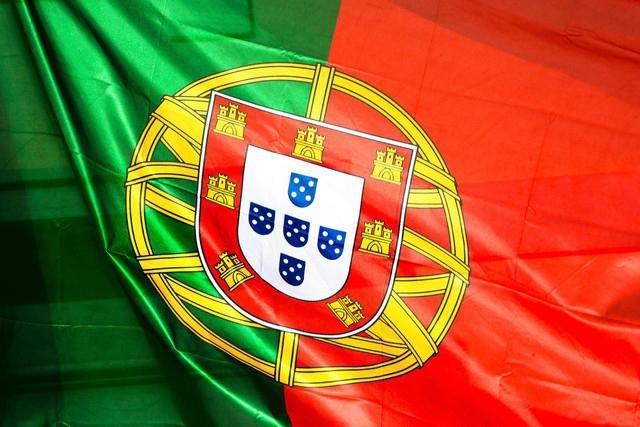 Португалия обяви облекчаване на ограниченията си за пътуване за притежателите