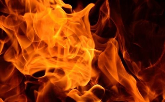 Пожар горя близо до ТЕЦ София Огънят е бил потушен през нощта Горели