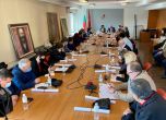 Корнелия Нинова събра министрите и кметове на БСП