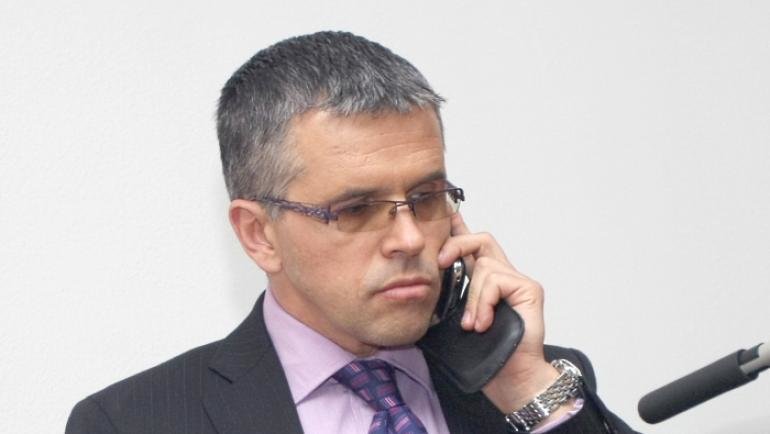 Правителството ще предложи на президента Румен Радев предсрочно да бъде