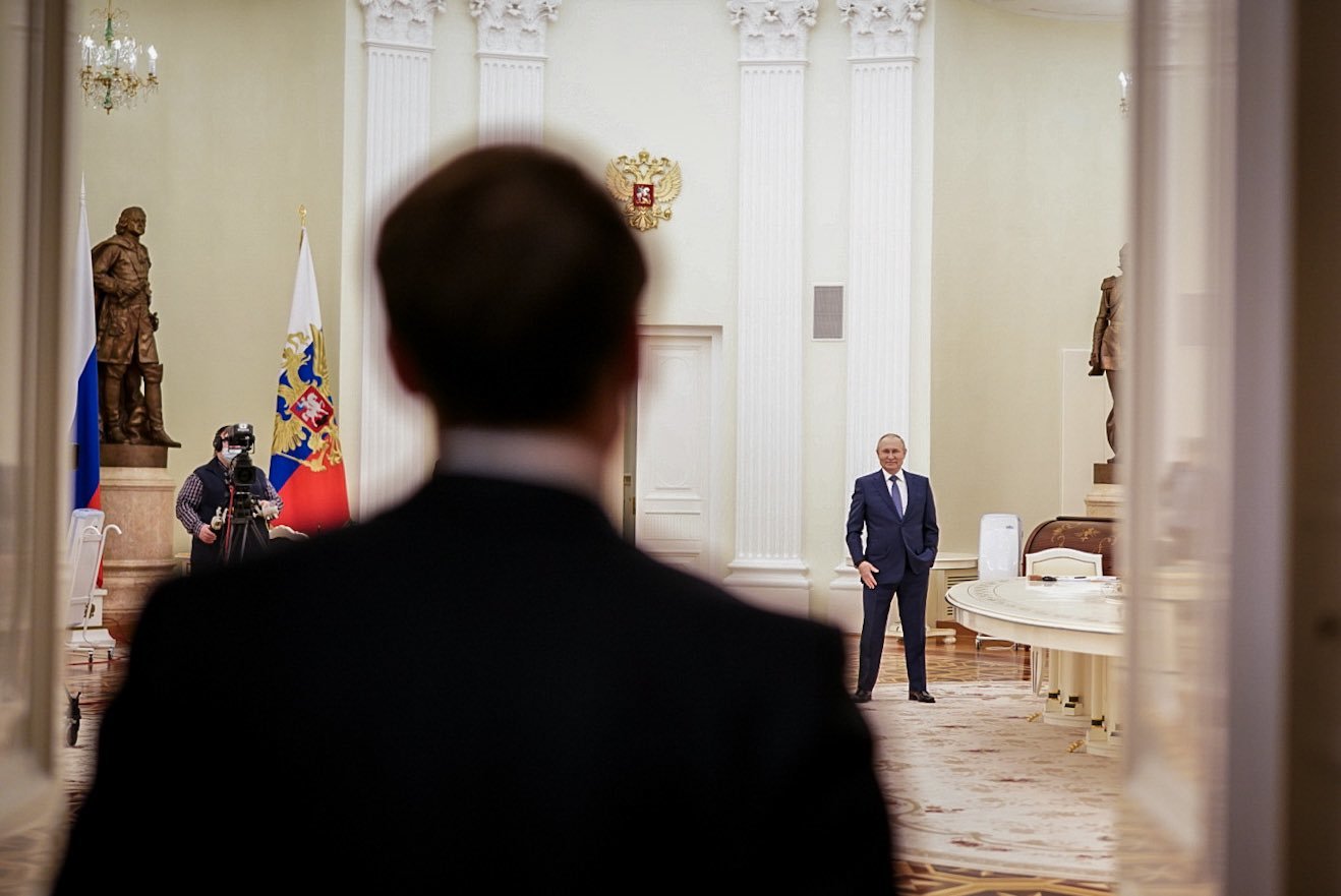 Руският президент Владимир Путин и френският президент Еманюел Макрон проведоха