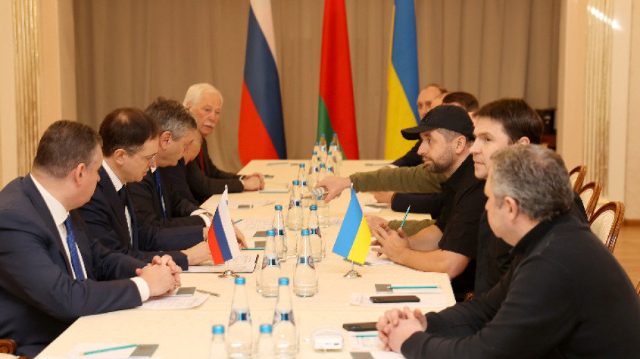 Русия и Украйна приключиха преговорите и участниците в тях ще