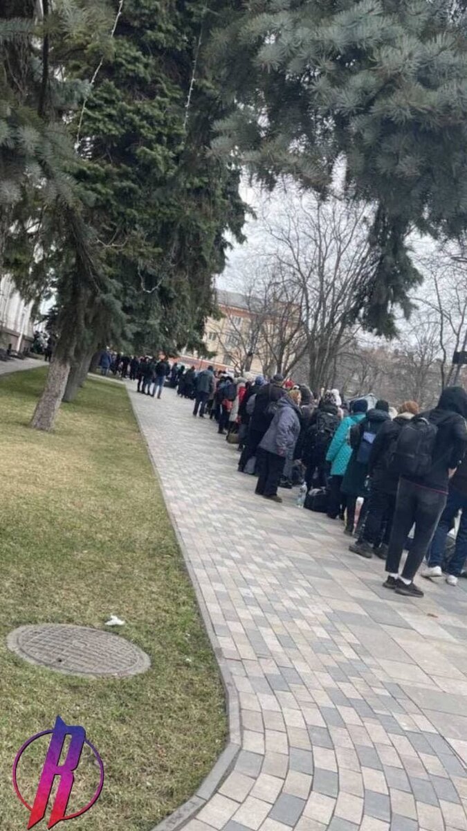 Мариупол е под обстрел въпреки обявения преди повече от два