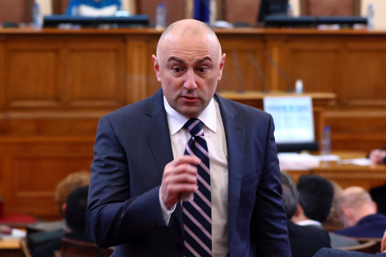 Оставам един от кандидатите за управител на БНБ Имах разговор