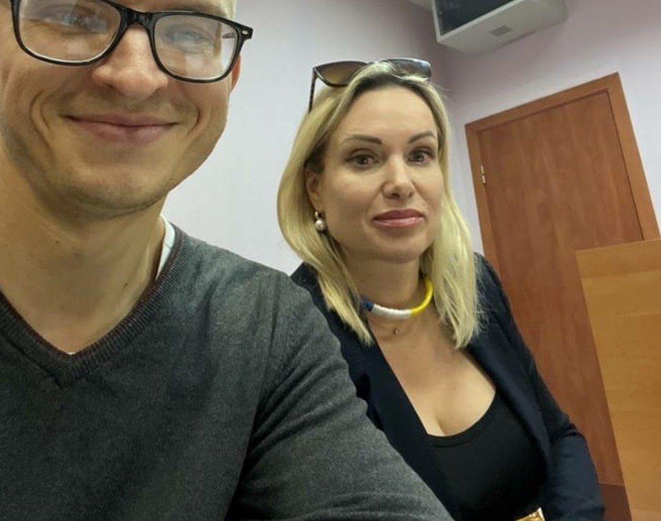 Руската журналистка от Первый канал Марина Овсянникова бе изправена днес пред