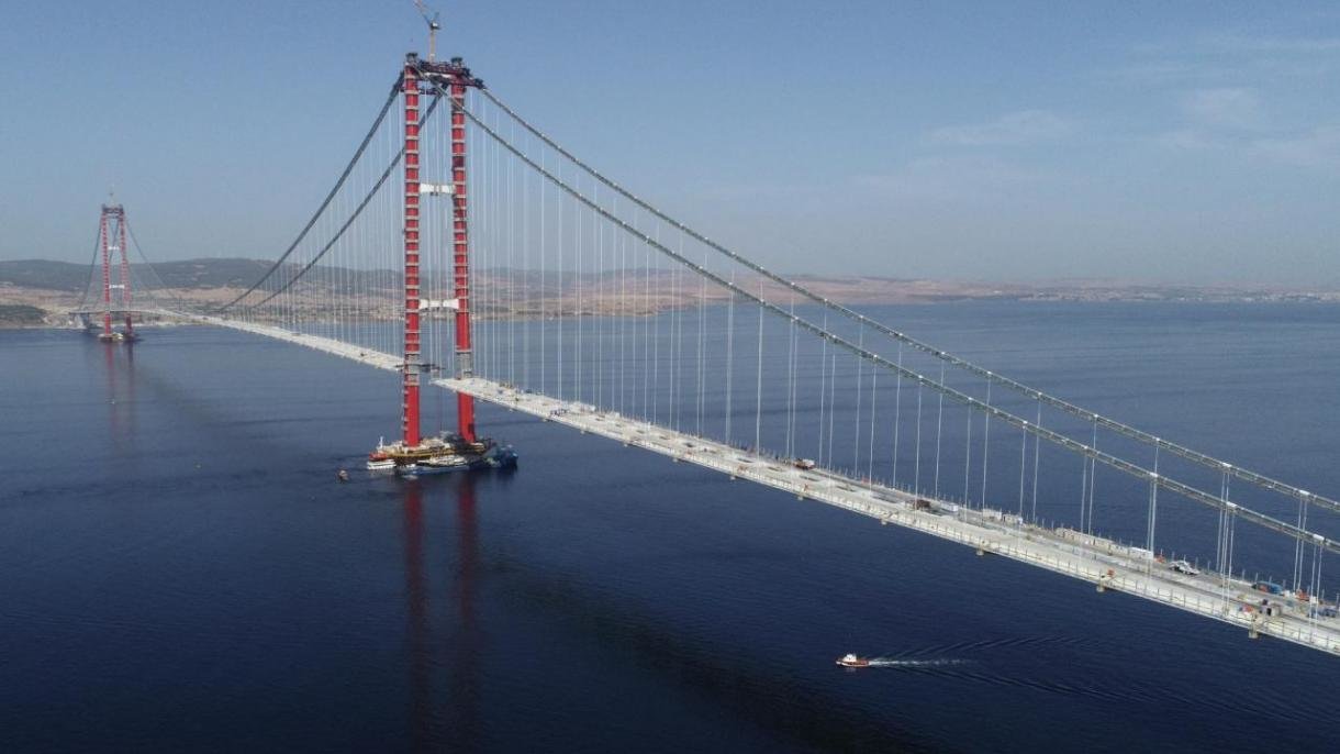 Турският президент Реджеп Тайип Ердоган откри днес моста Чанаккале 1915