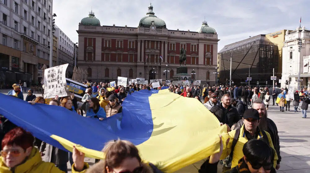 Няколкостотин души изразиха подкрепата си за Украйна и казаха не