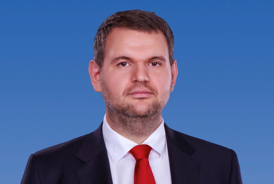 Депутатът Делян Пеевски се похвали с отмяната на златните паспорти