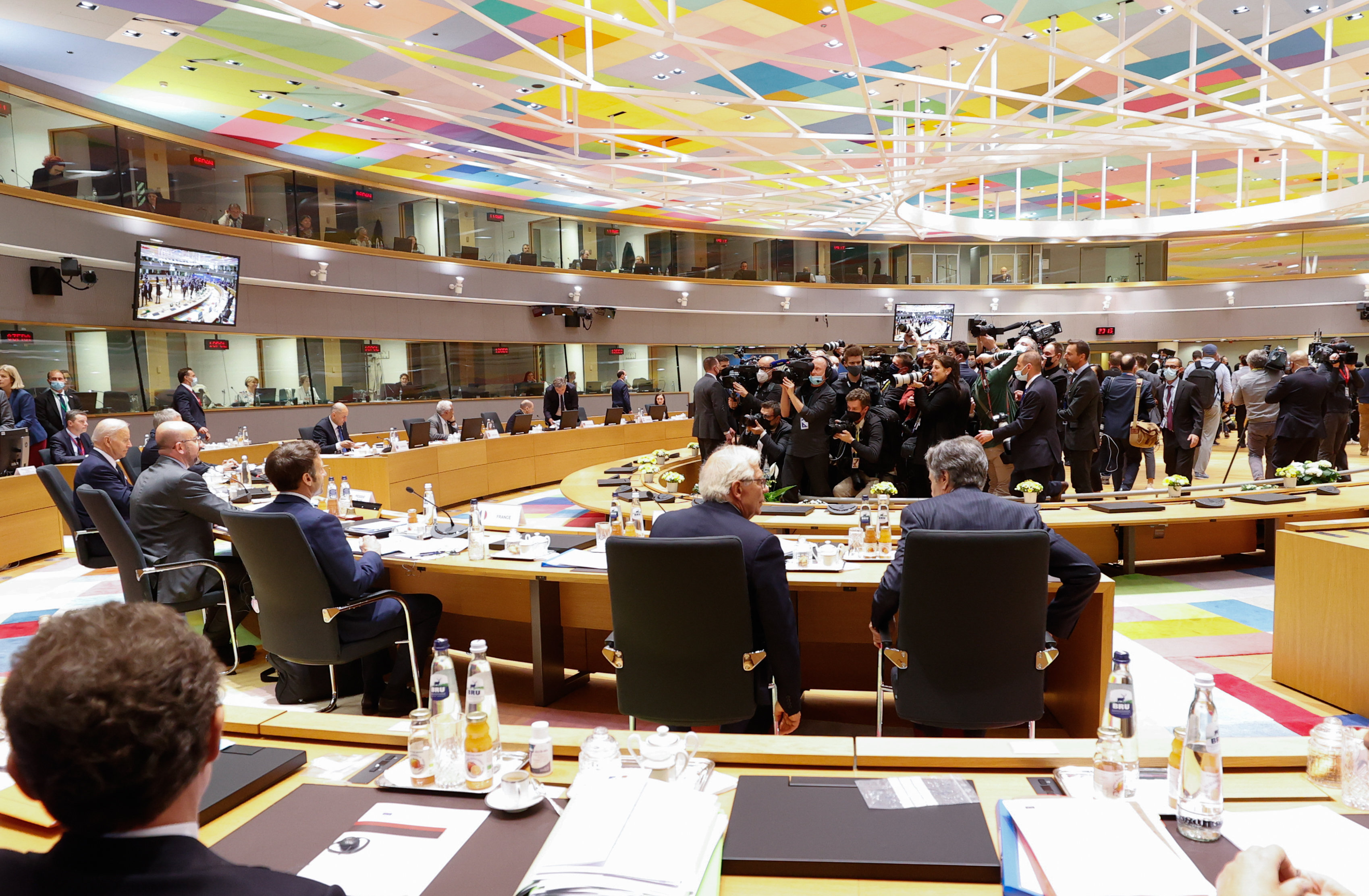 Европейският съюз се ангажира да осигури постоянни и непрекъснати потоци