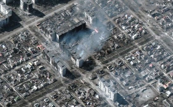 Руските военни целенасочено разрушават жилищни сгради и невоенни съоръжения. Повече