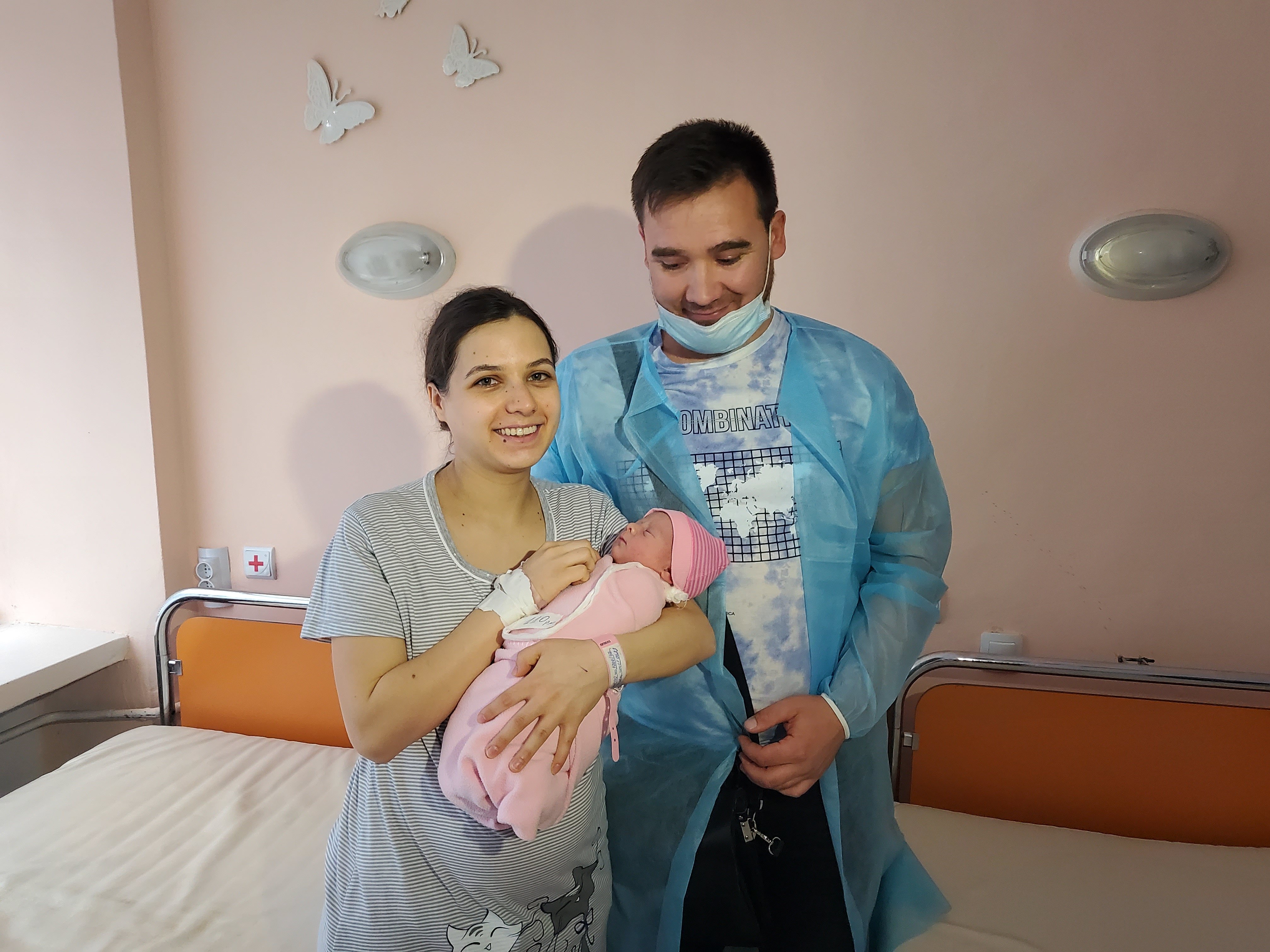 Малика е първото украинско бебе, родено в МБАЛ-Пазарджик. Малкото момиченце