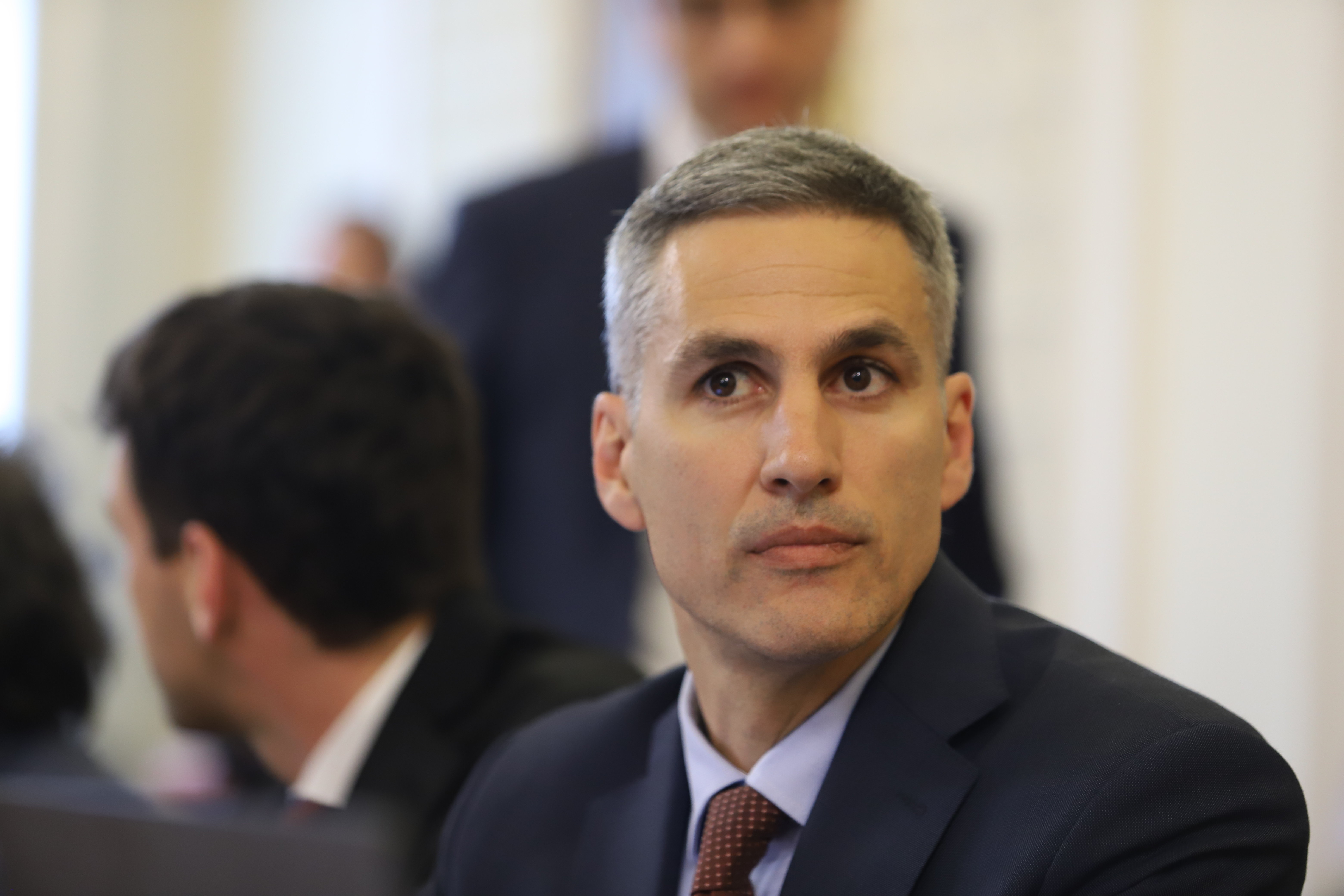 Андрей Гюров оттегля кандидатурата си за управител на Българската народна