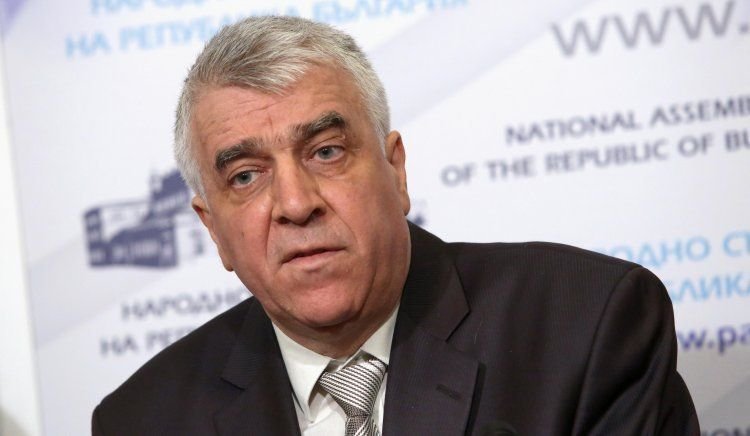 Дългогодишният депутат от БСП Румен Гечев обяви че ако парламентът
