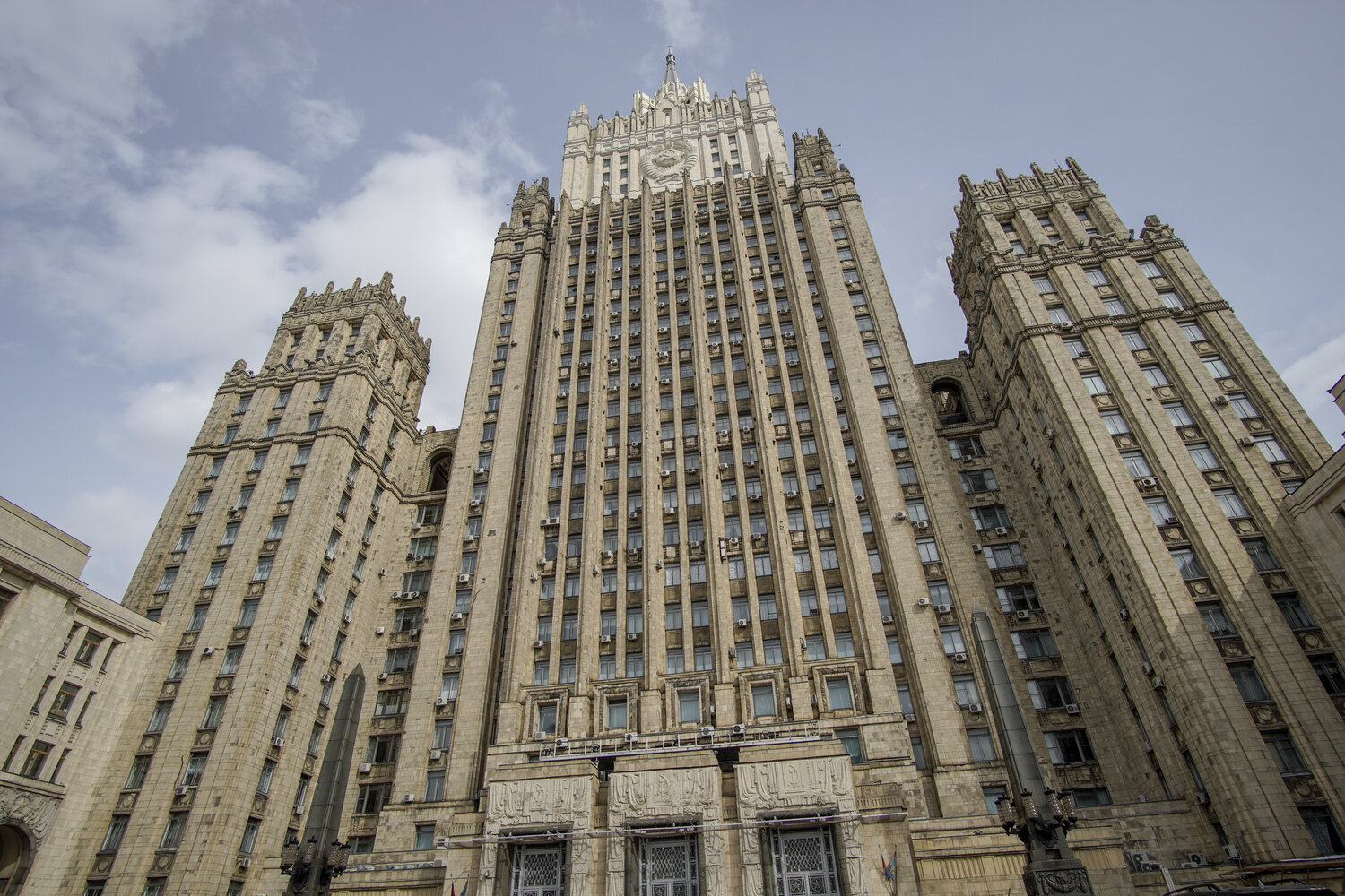 Руското министерство на външните работи съобщи че обявява за персона