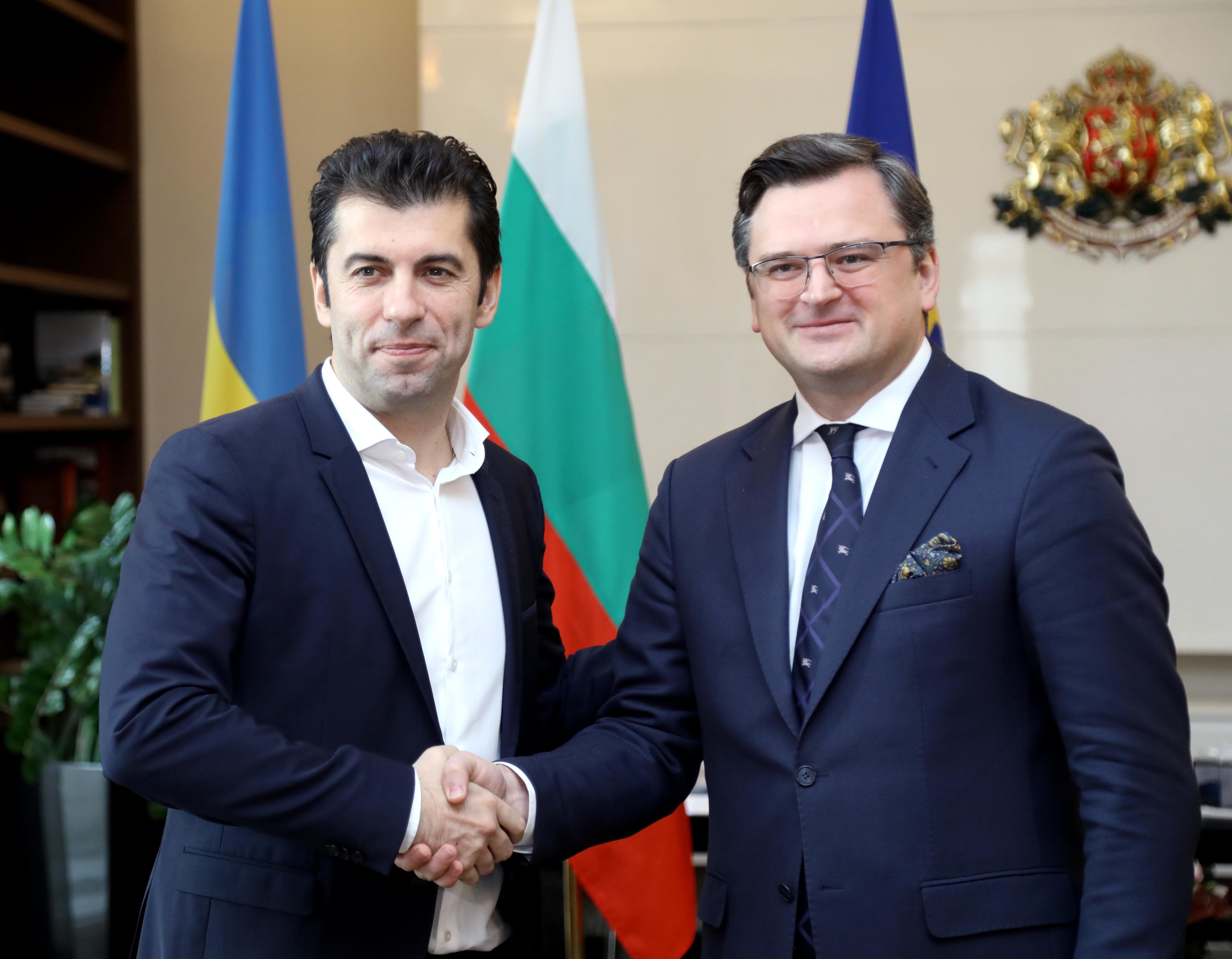 Премиерът Кирил Петков се среща с министъра на външните работи