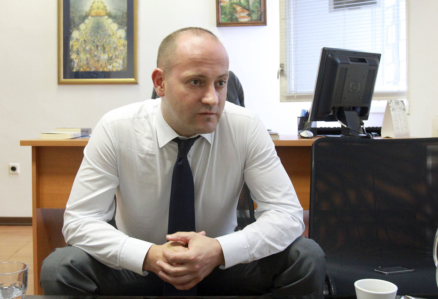 Оръжие за Украйна Темата буквално изпълва българското публично пространство И все