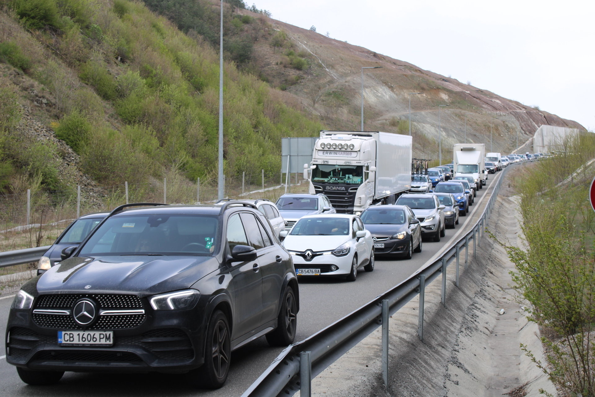 Натоварен е трафикът по магистралите Струма и Хемус в първия почивен