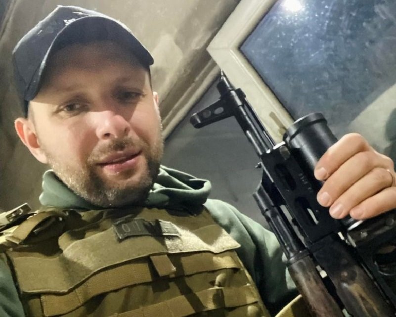 Бившият депутат от Върховната Рада Володимир Парасюк е на фронта