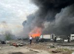 Пожар в автоморга в Ямбол, няма опасност от обгазяване (снимки)
