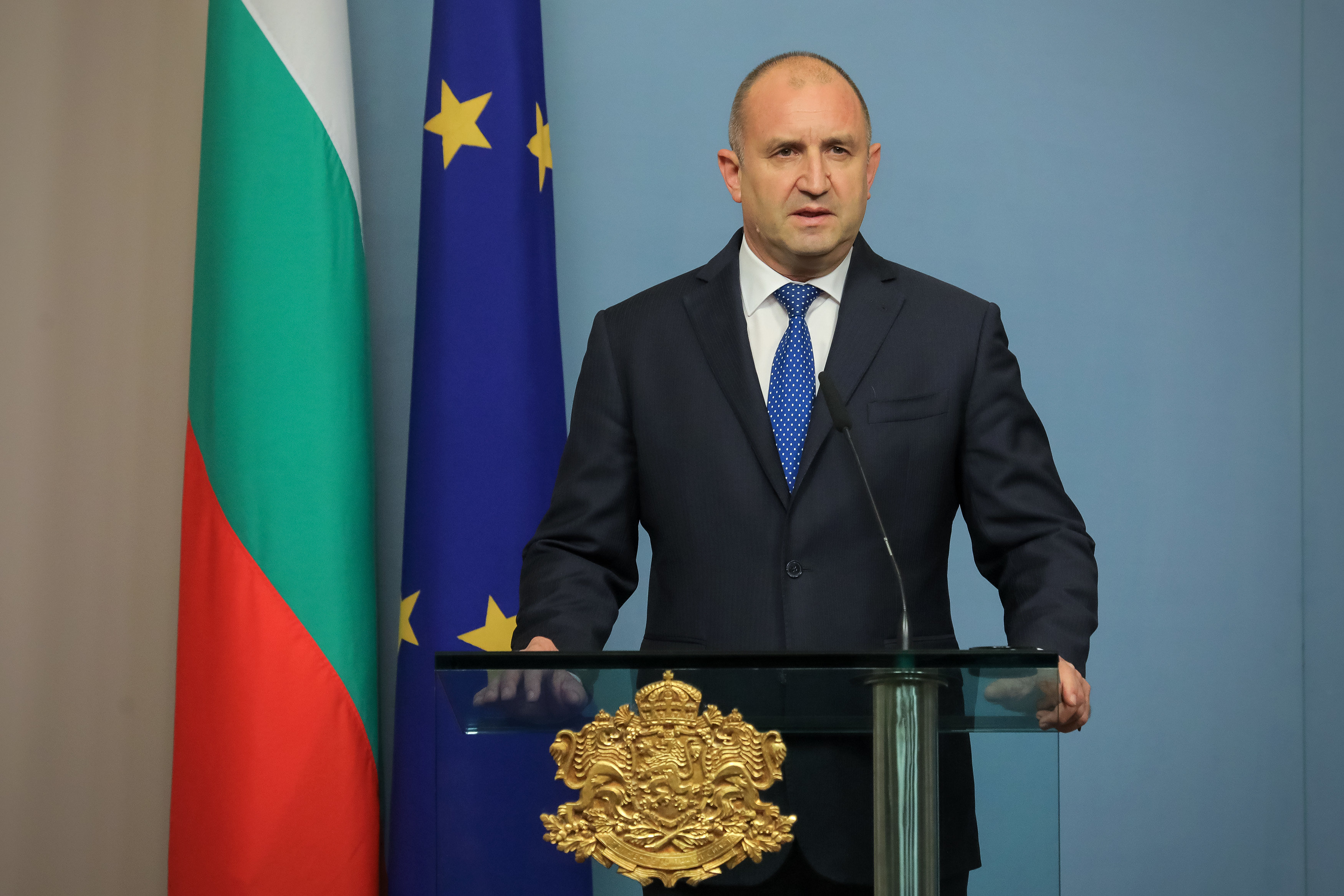 Президентът Румен Радев призова България да не бъде въвлечена във