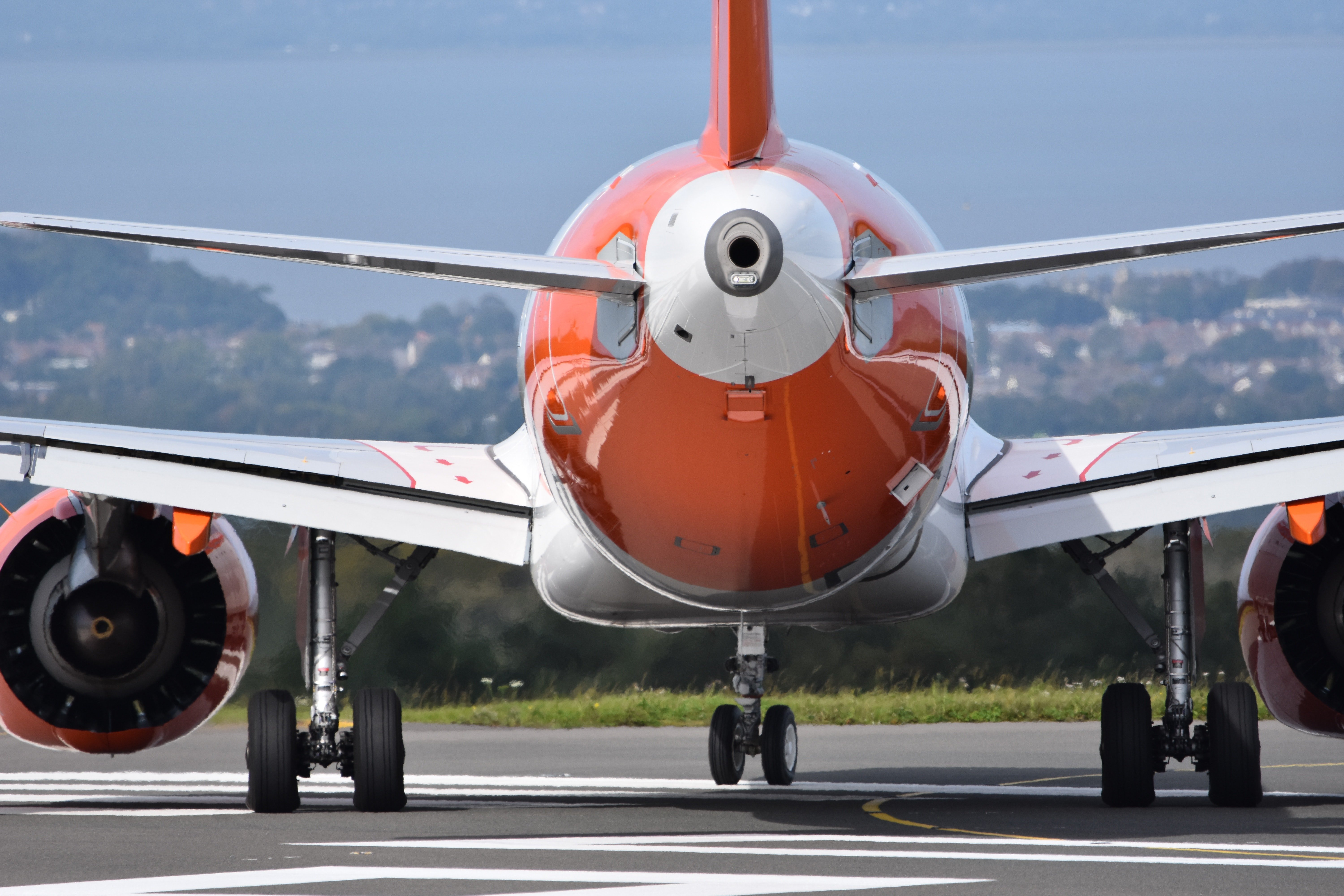 EasyJet планира да премахне седалките в някои от самолетите си