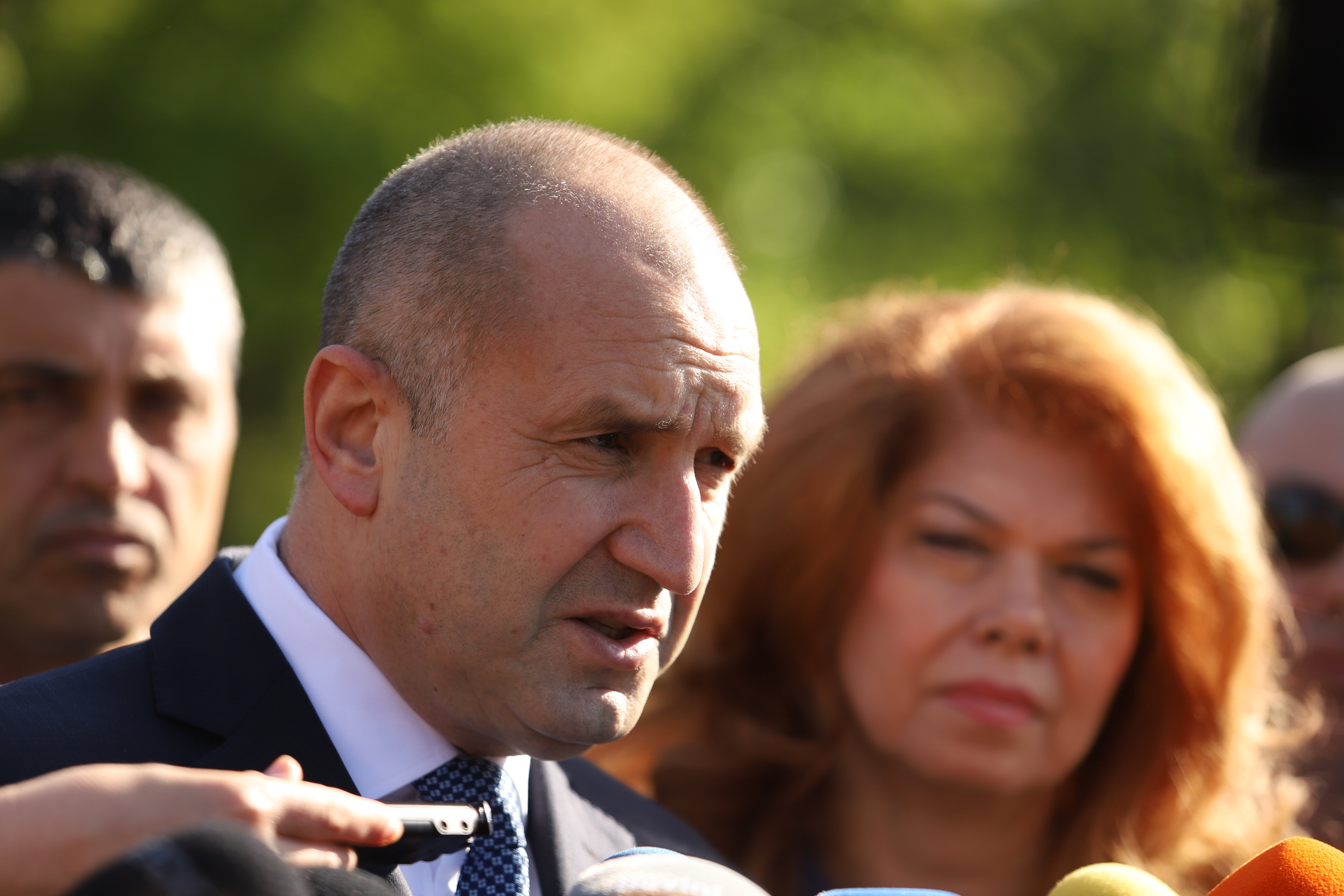 Най малко в момента имаме полза от нови избори Българите