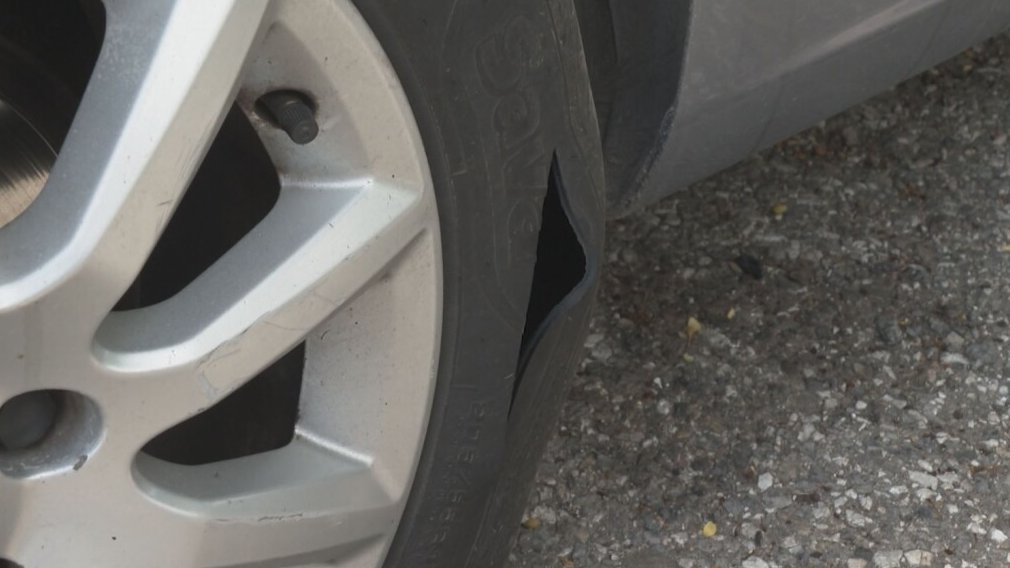 Над 40 леки автомобила в Ямбол осъмнаха с нарязани гуми