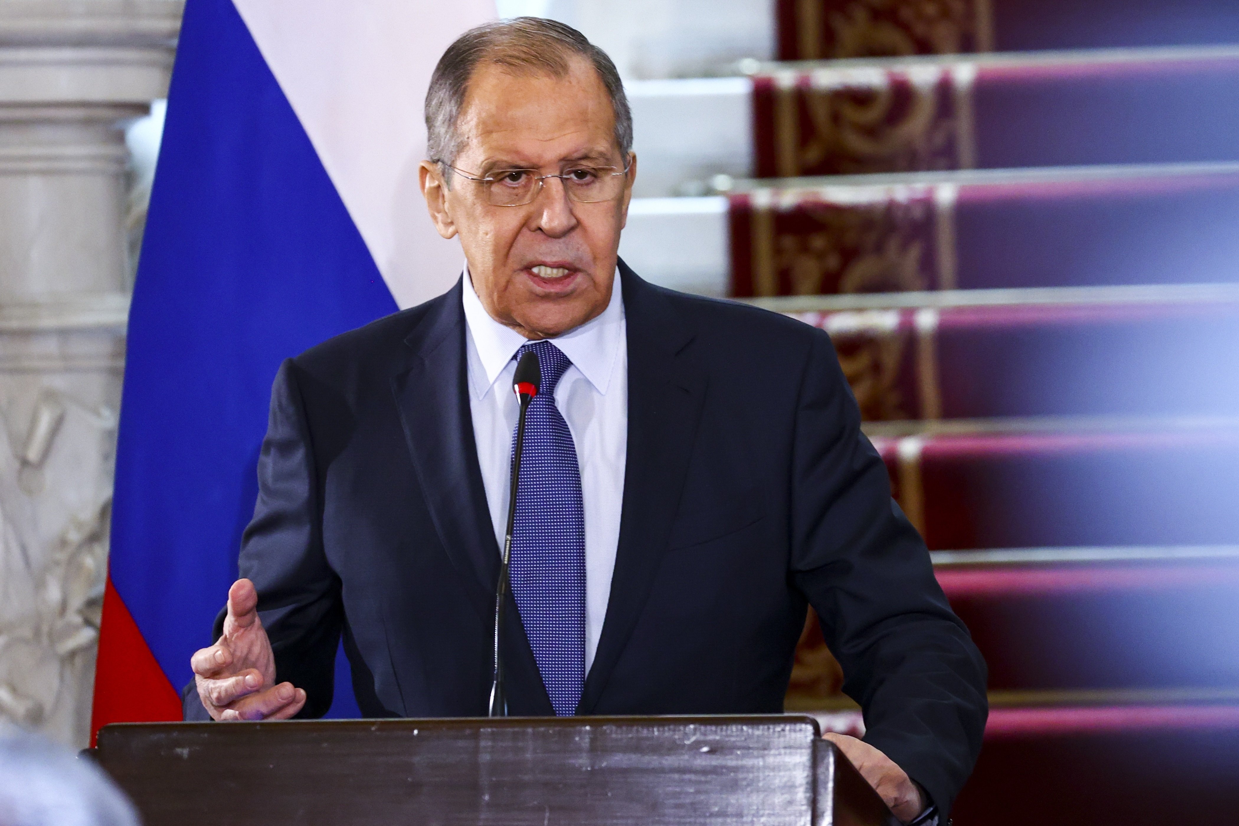 Руският външен министър Сергей Лавров обяви че страната му не