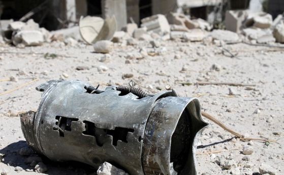Останки от варел бомба в Алепо
