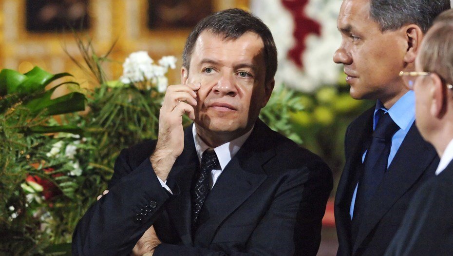 Съветникът на Владимир Путин Валентин Юмашев е напуснал Кремъл и