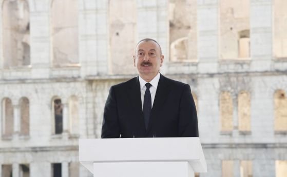 Азербайджанският президент Илхам Алиев обсъди днес със съветничката на заместник държавния