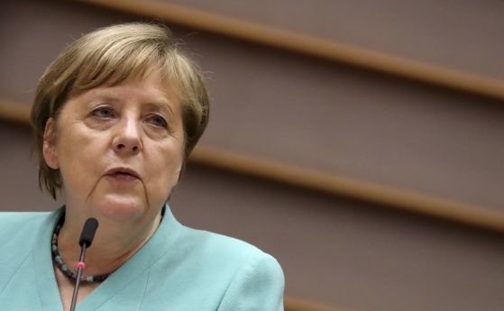 Бившият германски канцлер Ангела Меркел осъди войната в Украйна като