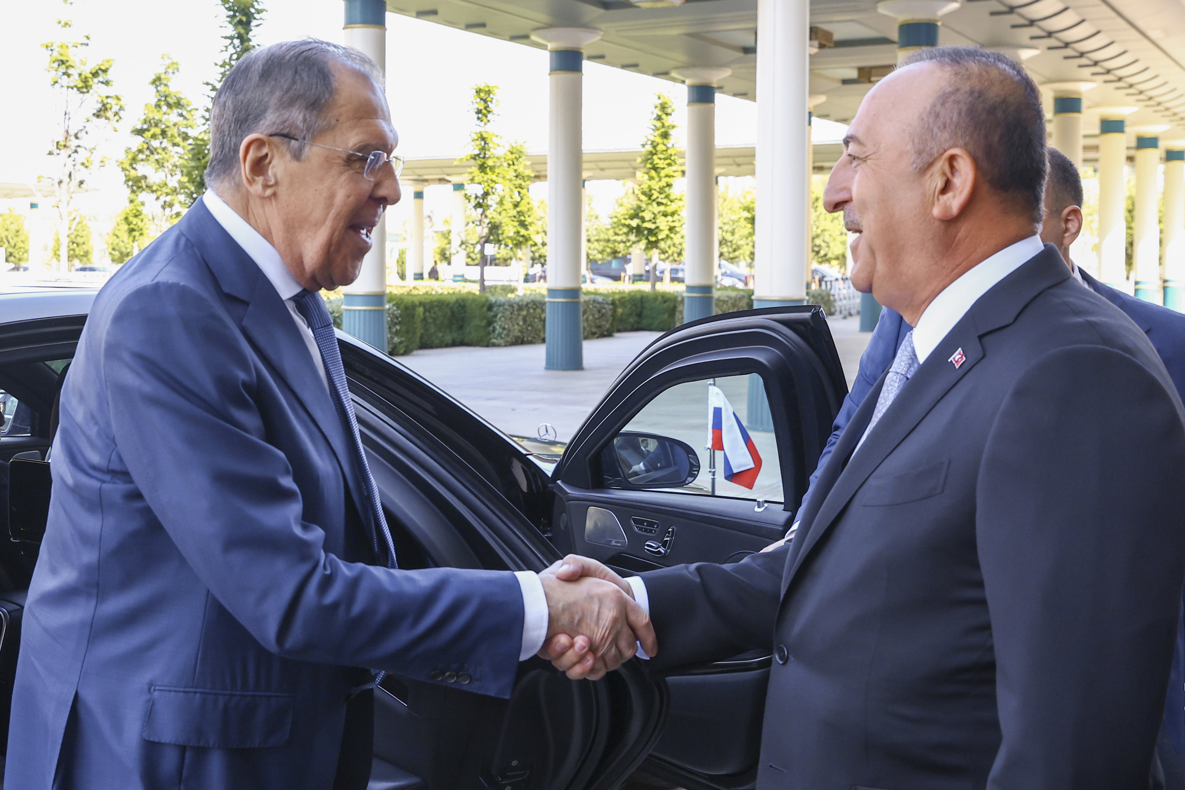 Турският външен министър Мевлют Чавушоглу, който днес се срещна с