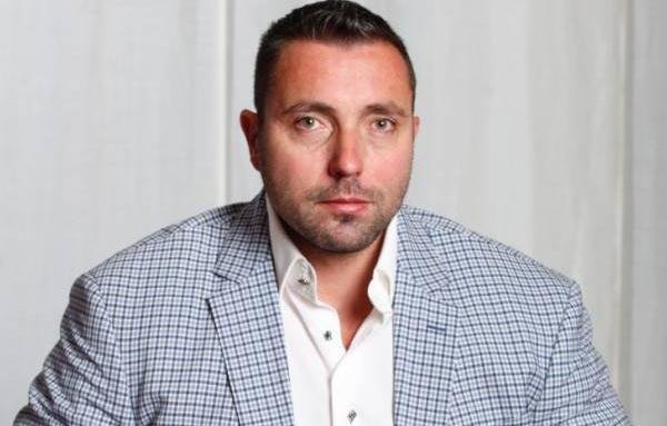 Бизнесменът Александър Сталийски когото министърът на спорта в оставка Радостин