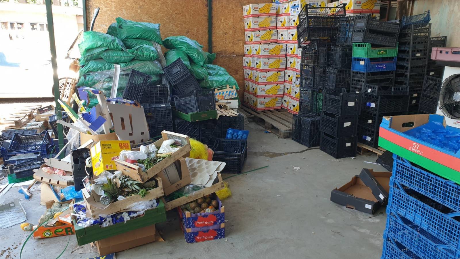 Полицията в София спря продажбата на над 1300 кг хранителни