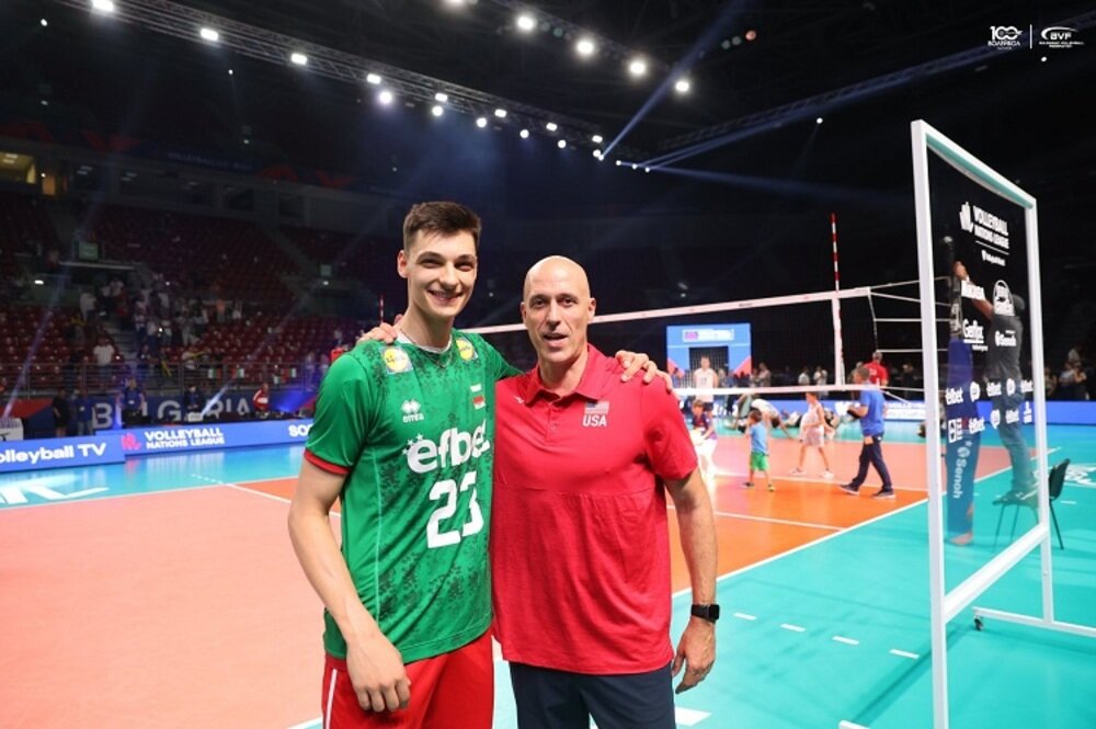 Алекс Николов от Националния отбор по волейбол на България стана